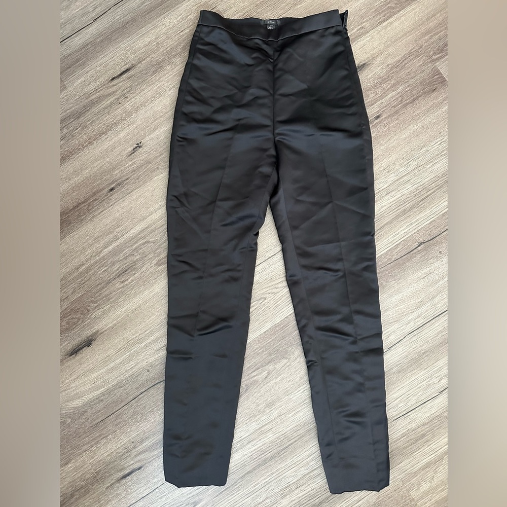 Silky trousers